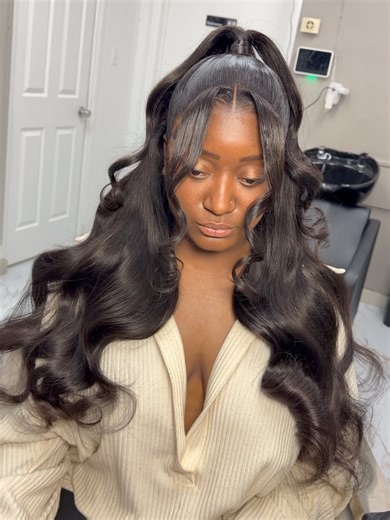 Mamine Maya Doumbia on Instagram: "Frontal wig install Wig included package 😍😍😍 My hair included package come with a 13*6 Hd lace wig 24”-26” straight or bodywave, a different texture can be provided upon request! This makes booking an appointment hassle free and allows my clients to have the best hair on the market that also last yearsss🤏🏾 Booking link in bio #denversewins #denverhairstylist #chicagohairstylist #lacewig #denverwigstylist"