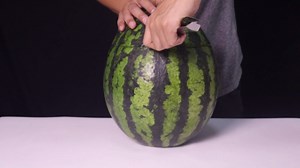 Watermelon + Matches vs. Cola + Mentos – Epic Chain Reaction Experiment!