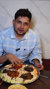 Kya apne Delhi me authentic Mandi khayi hai? Agar nahi to aap authentic Arabian mandi ka zayqa le sakte hai— Rumi’s Arabian Kitchen pe. Yahan mandi slow-cooked hoti hai, rice aromatic hote hain aur meat bilkul soft. Yahan ke Mutton Mandi, Buff Mandi, Al Faham aur Shavaya sabse zyada pasand kiye jaate hain. Simple presentation, proper portion size aur Middle-Eastern style flavours — isi wajah se yeh place mandi lovers ke beech popular hai. 📍 Address: Okhla Vihar Metro Station, B Block Building 2