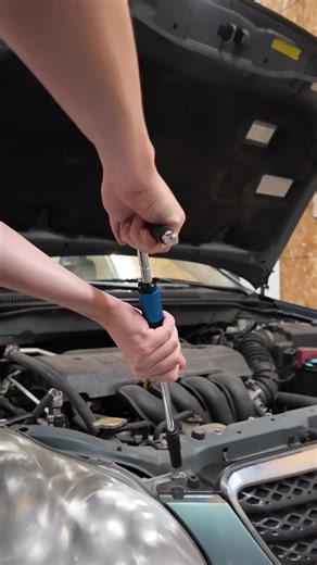 When speed meets precision! 🔥 Watch how the MichaelPro T-Handle makes bolt removal a breeze. Who else loves a tool that just gets it done? 🛠️⚡️ #MichaelPro #ToolTok #MechanicLife #DIYHacks #GarageTools #ToolTips