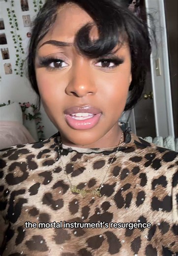 Robert Sheehan's Role in The Mortal Instruments