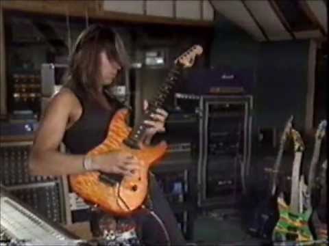 George Lynch (the original Dokken guitarist) - Lynch Mob solo´s from wicked sensation album.