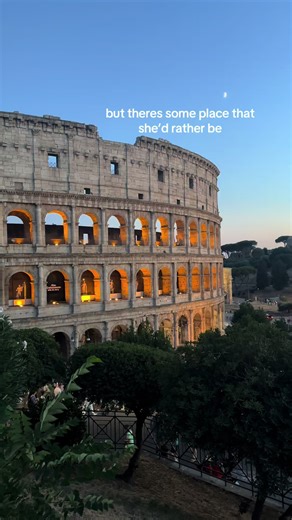5 day Rome itinerary and interactive map link in my bio 🇮🇹 #rome #italy #colosseum #itinerary #traveltok