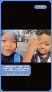 Sibling moments like these are priceless 🥹 Kakak singing like a pro and adik just vibing beside her is SO cute. Credit: @rahidaabdrashid from TikTok Like what you’re seeing? Follow @goodymy_official for more! 📌 All media rights belong to their respective owners. Thank you for being so understanding! . . . #goodymy #yoongmy #siblingduet #cutemoments #siblingslove | Goody Malaysia