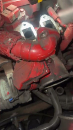 Isb 6.7 intake removal #diesel #mechanic