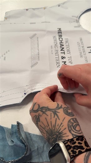 Before you mark your fabric, think about your notches ✂️ Jen’s here to guide you through how to transfer notches from your pattern – a small step that makes a big difference when sewing your pieces together! | Sewing Street