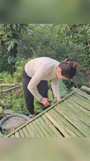 Building a Bamboo Bridge: Installation of Girders