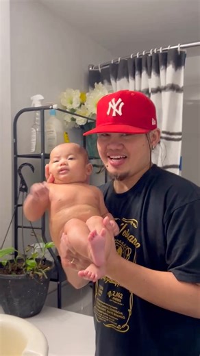 1.9K views · 22 reactions | Baby bathing is a bit Fun, Especially if you have twins that need to be bath  #twinsjourney #twinsisters #twinparenting | Yukon Twin’s | Facebook