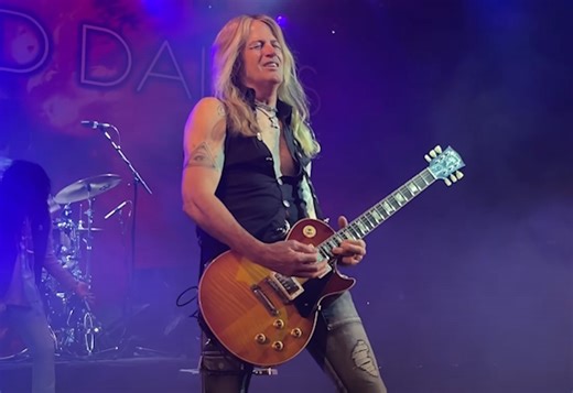 DOUG ALDRICH Recalls Meeting RANDY RHOADS: 'It Blew Me Away' That 'He Remembered My Name'