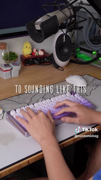 We made an aluminium keyboard thock! What do you think about this board? #smallbusiness #mechkb #customkeyboard #keyboard #akko #keycaps #switch #typing