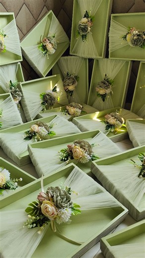 Wedding Trays|Badhai coins|Ready-To-Use-Trays|Wedding Trousseau on Instagram: "Wedding Saree/Shirt/Cloth piece gifting trays. These are our small size wedding trousseau trays that are 10*14*1.5 inches. We do have bigger sizes as well. We do customise sizes as required. The colour of the wedding gift trays can also be customised. Wedding trays Saree tray Sari tray Trousseau trays Packing trays Wedding Trousseau Trousseau tray Ready to use Trays Net bands flower bunches Flower bunches"