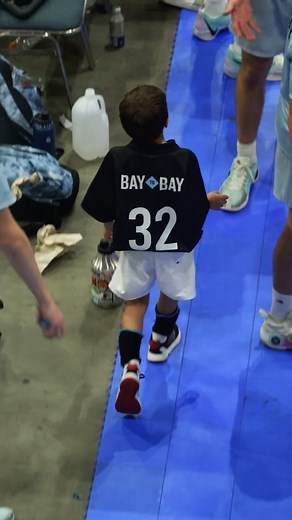 ARIELLE HOULIHAN | In the referee handbook it would have told me to kick him off my bench 🤔 As Marcelo likes to say… “Be Better” | Instagram