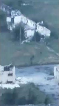 Ukrainian Marines track and kill Russian troops in Donetsk hiding in damaged building