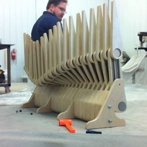 This moving bench transforms like a wave. | Insider Design