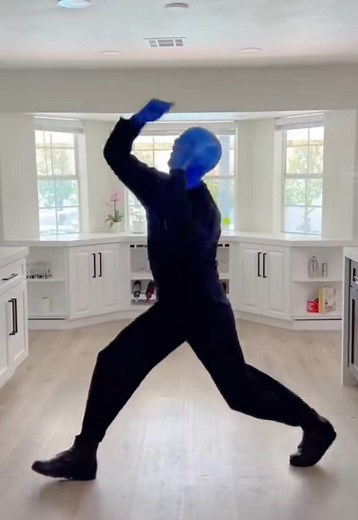 Blue Man Group: The Ultimate Entertainment Experience | Tickets & Shows Available