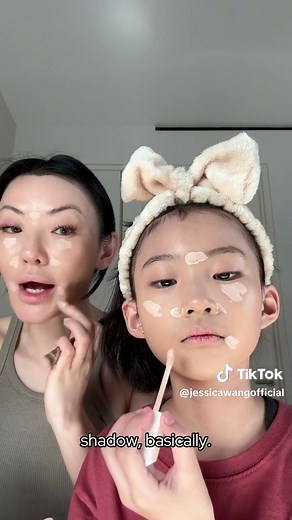 I want you all to know that these are the only techniques I’ve shown her. The rest of the stuff she does on her account is all from her own head. 🤣 @Hazel and Capri #mommydaughter #makeuptransformation #makeupchallenge