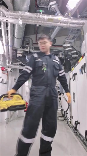 Vacuum version ©Jo Vhen #Seamanlifestyle | SeamanLifestyle