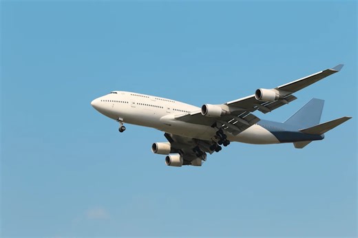 How much do flight attendants get paid?