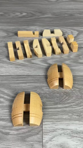 22K views · 283 reactions | 鲁班锁之酒桶锁！ | 萌星玩具盒 Cutie Toybox | Facebook