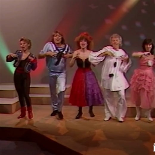 737K views · 15K reactions |  La bande à Basile - Les chansons françaises (1977) | Ma musique française | Facebook