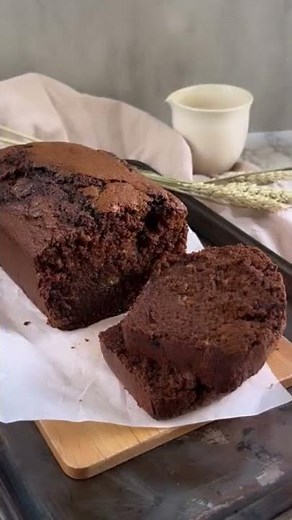 Lazy girl’s quick and simple brown sugar banana bread recipe!