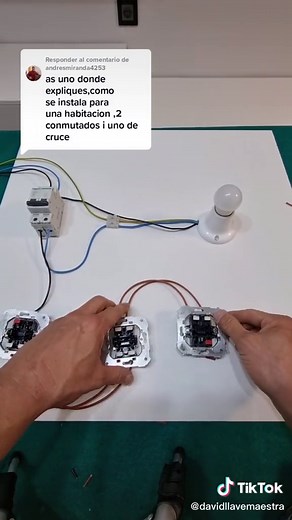 Instalación Eléctrica con Cruzamiento y Conectores - Guía de Conexión