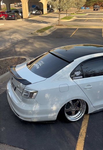 MK6 Jetta: Stance, Camber & Bagged Build