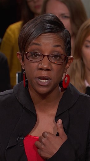 Jonathan and Gloria say their car was rear-ended when it was parked – and their neighbor Carrie claims she saw Johnelle do it! | Judge Judy