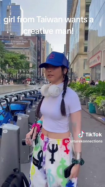 Taiwanese Girl Seeks Creative Partner