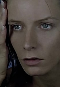 The Hunger S02:E02 - The Hunger: S2 E2 - Skin Deep