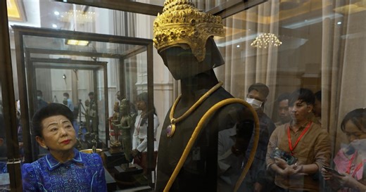 The hunt for Cambodia's stolen Khmer jewels