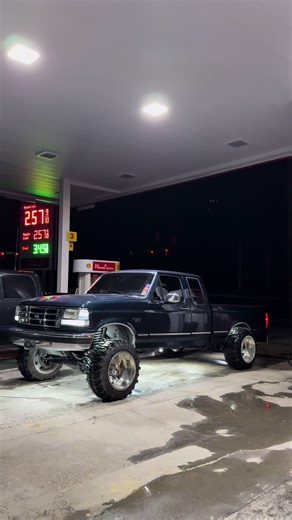 yeah i did ts #ford #obs #bubbatruck🌾 #wides #fyp | Ford