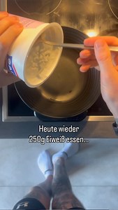 Wieviel Eiweiß esst ihr so am Tag? 💩 #eiweiß #muskelaufbau #abnehmen #ernährungstipps #darmgesundheit | Tom Sprengnether