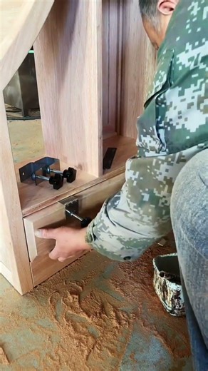 Very Practical Drawer Front Installation Clip 🔧 #Woodworking #DrawerInstallation #Carpentry #tools