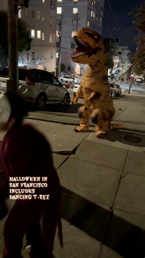 Halloween in San Francisco includes dancing T-Rex! | J.R. Stone ABC 7 News