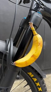 How do you use your fork storage strap? #thisisajoke #donttrythisathome #bikehack #bikes #bikelife #bikesuspension #mtbtips | Evo Cycles