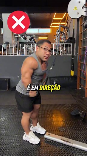 Ajustes simples que melhoram 5 exercícios de costas, ombro e braço
