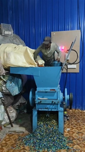 Plastic scrap grinder machine 18 inch heavy duty.... Gupta engineering and trading mumbai manufacturers of plastic recycling machines for more details 096196 50118 #plasticscrapgrindermachinen #plasticscrapcrushermachine #plasticcrusher Gupta Trading | Gupta Trading