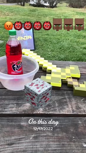 Mining Redstone in Minecraft - Epic Gameplay