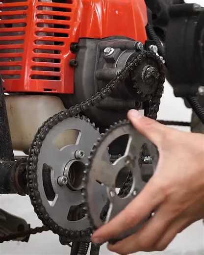 441K views · 926 reactions | Homemade 50cc Trimmer Chopper Bike | DIY & Crafts | Facebook