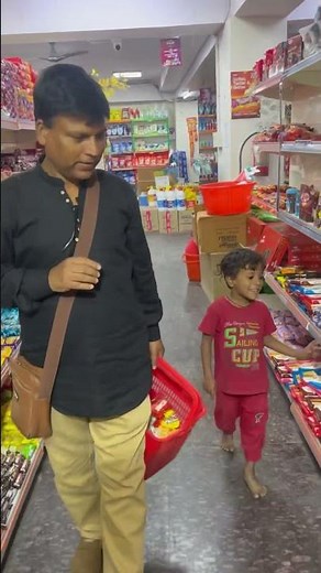 Cild enjoy with shopping #helping