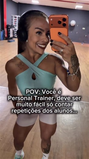 Luana Rodrigues | CONSULTORIA FITNESS on Instagram: "Não é meme e eu posso provar 🫣 Alunos comentem por favor se procede ou não 😂😂 Véi essa IA não brinca 😂😂 #educaçaofisica #personaltrainer #meme #musculação #zoeira"