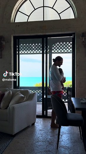 Maluma: Canciones de Amor y Mensajes Mágicos