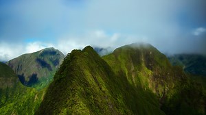Emerald Mountains – Cinematic Cloud Forest