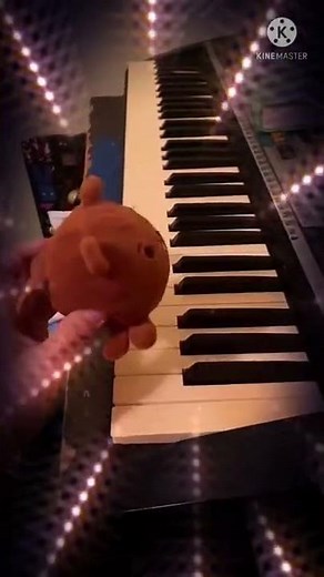 HÁMSTER ON A PIANO 🎹 🎶 🎼 🎵