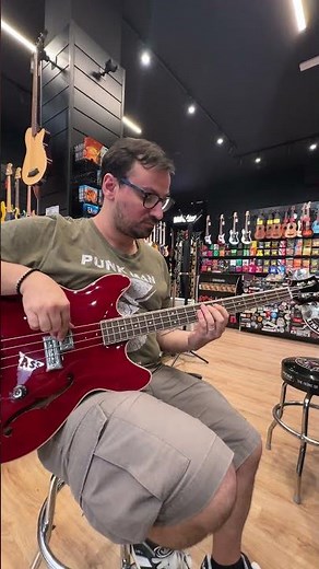 ⚡️Bass of the Day⚡️ Guild Starfire I Bass #basslinemusicshop