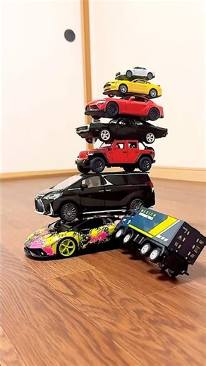 Slow Motion Cars Crash / Diecast Model Cars /