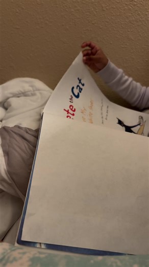 Little parallel reading today with one of her favorite books 📕 #toddlermomlife #buildingconfidenceinkids #readingtotoddler #goodnightreading