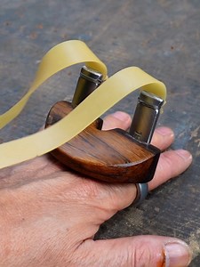 Turn a 19mm Wrench into a Pocket Slingshot?! 🔥💥 Forged a compact slingshot from a wrench — small, sleek, and deadly cool. #DIYSlingshot #WrenchHack #PocketSlingshot #ToolTransformation #WorkshopBuild #CreativeDIY #UnexpectedBuild #ReelsDIY #SlingshotBuild #EverydayTools #SatisfyingDIY #MiniWeapons #Craftsmanship #mrcreative | Mr. Creative