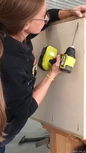 Building Affordable Basic Plywood Cabinets #plywood #cabinetmaking #basicdesign | Woodshop Diaries